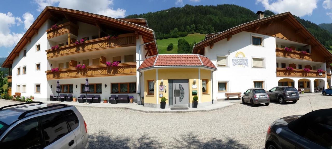 Hotel Sonja Cadipietra Exterior foto